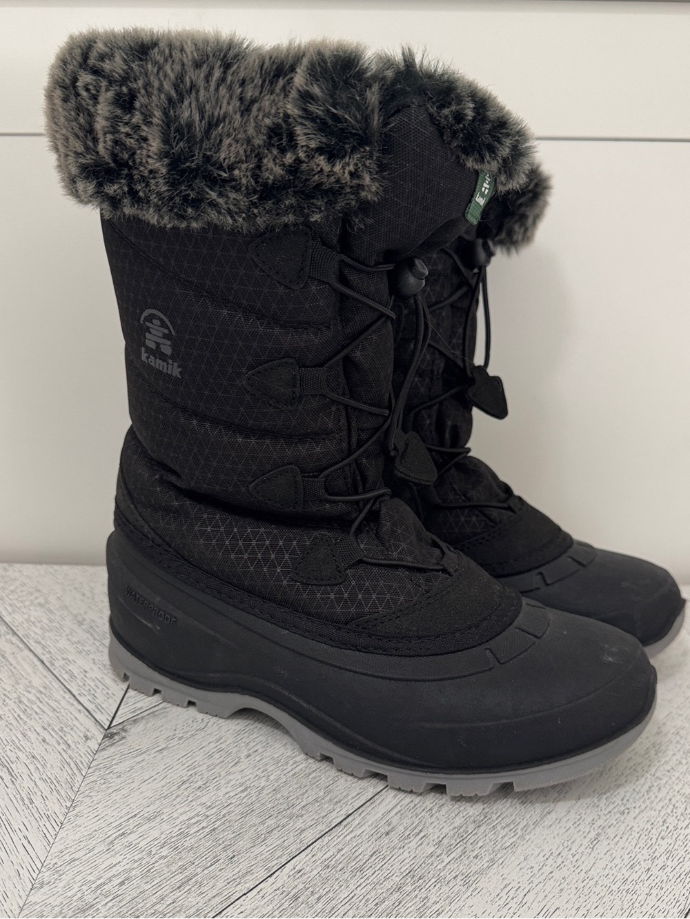 Kamik | Black and Gray Winter Boots with Faux Fur Trim - Size 7
